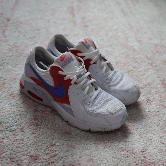 Nike Shoes - Nike Air Max
